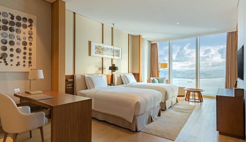 2 Queen Beds Sea View