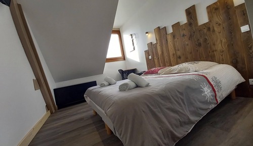 Classic Double Room, Ensuite, Mountain View (Chambre 10 (2 pers))