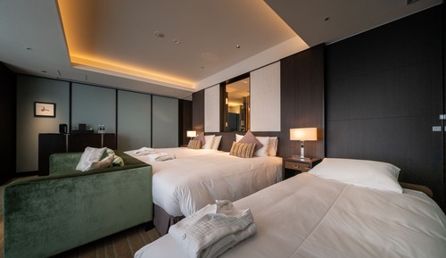 Modern Superior Room, 48 sqm, 2 Semi Double Beds, Non Smoking