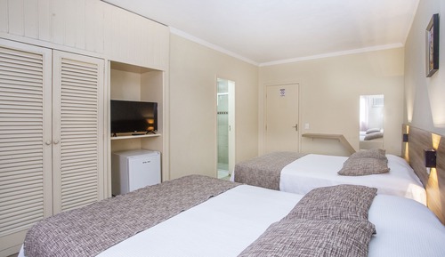 Deluxe Quadruple Room