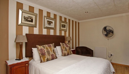 Luxury Room (Sugar and Spice)