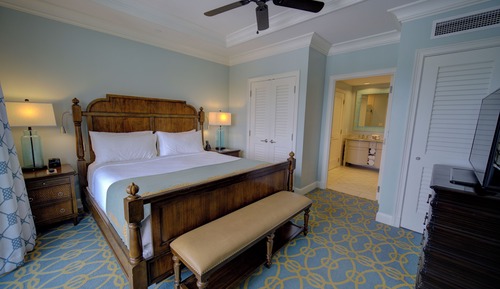 Suite, 1 Bedroom, Pool View (King)