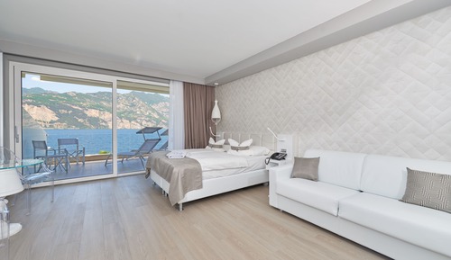Junior Studio Suite, Lake View