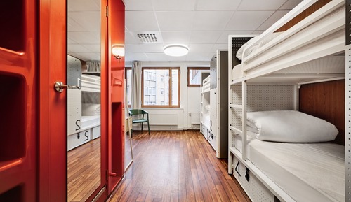 Private 4 bed Room
