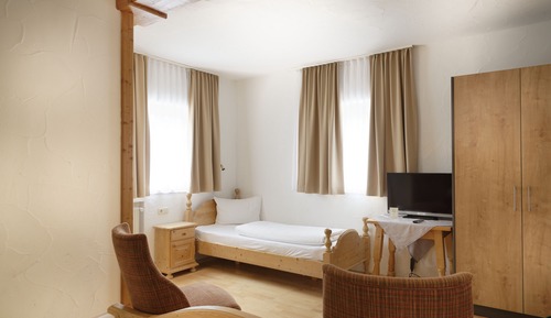 Standard Triple Room, Non Smoking, Mountain View