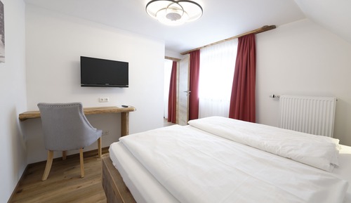 Deluxe Studio Suite