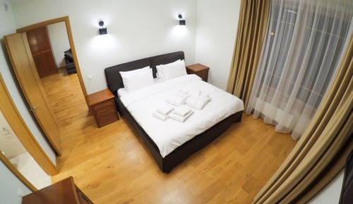 Penthouse double bedroom apartment