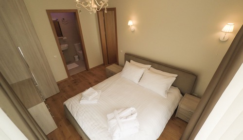 Large Luxury Apartment, 1 Bedroom, Balcony