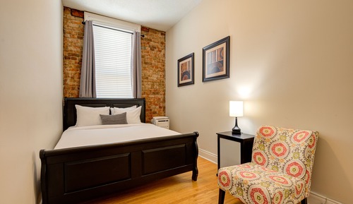 Deluxe Apartment