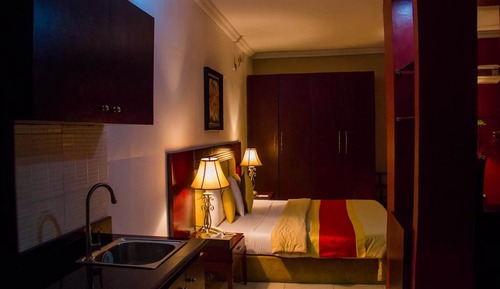 Standard Room, 1 Queen Bed