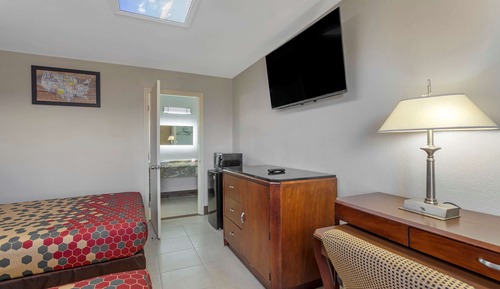 Standard Room, 2 Double Beds, Non Smoking
