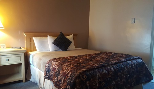 Standard Room, 1 Queen Bed, Non Smoking
