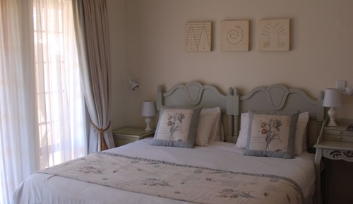 Double Luxury Room with King sized bed