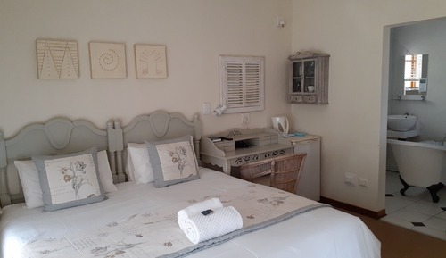 Luxury Double Room King size bed