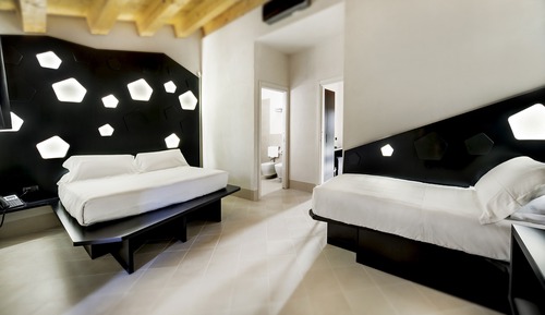 Family Quadruple Room, Private Bathroom, Courtyard View
