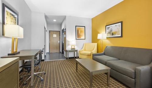 Suite, 2 Queen Beds, Non Smoking, Refrigerator & Microwave (with Sofabed)