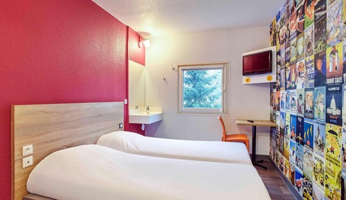 Room, 1 Double Bed (Side Car)