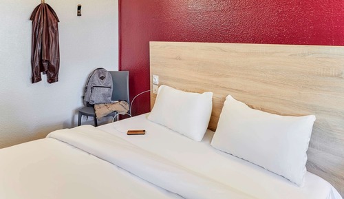 Room, 1 Double Bed (Side Car)