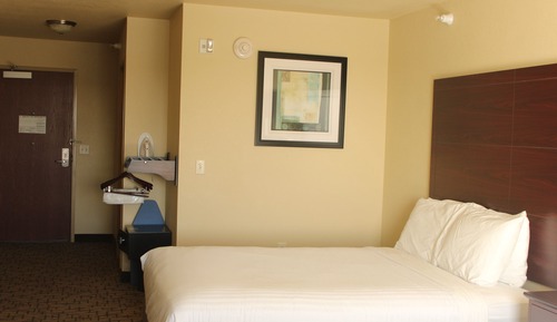 Room, 2 Queen Beds, Accessible, Non Smoking