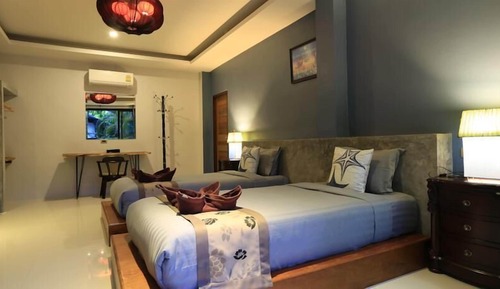Deluxe Twin Room