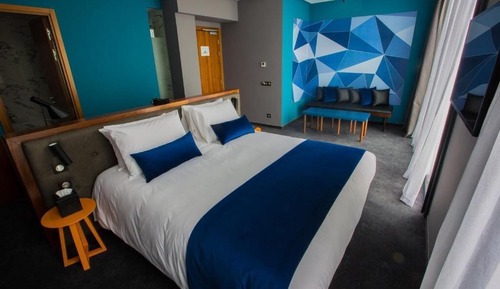 Executive Suite, Balcony