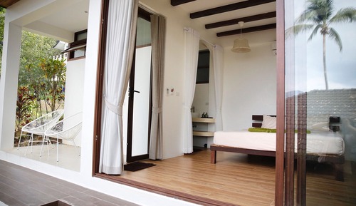 Deluxe Double Room, 1 Queen Bed, Non Smoking, Garden View