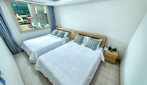 Family Room (Luxury B)