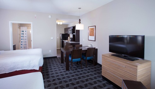 Studio, 2 Queen Beds