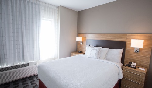 Studio, 1 King Bed with Sofa bed, Non Smoking (Mobility Accessible, Tub)