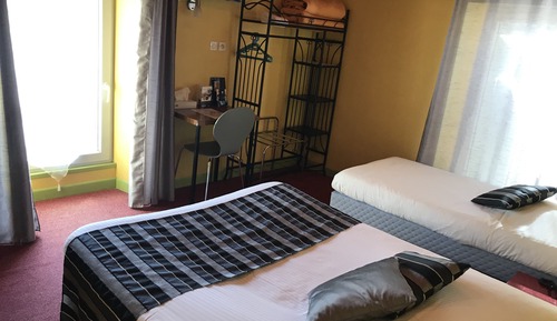 Triple Room