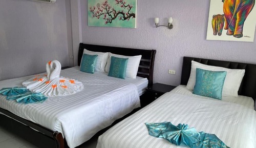City Triple Room, 1 Bedroom