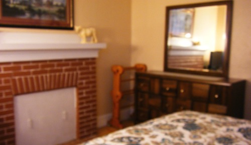 Classic Suite, 1 Queen Bed, Private Bathroom
