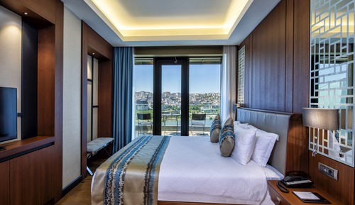 Suite, Balcony, Sea View