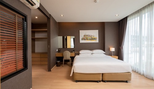 Executive Suite