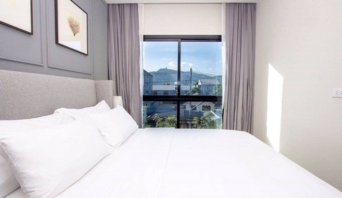 2 Bedrooms Sea View