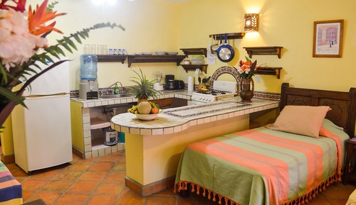Suite, Ground Floor (Ave de Paraiso)
