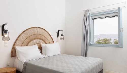 Superior Double Room (Ellinika)