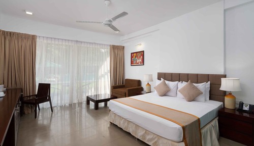 Deluxe Double Room, Lake View
