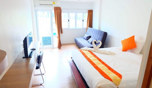 Queen Room with Garden View