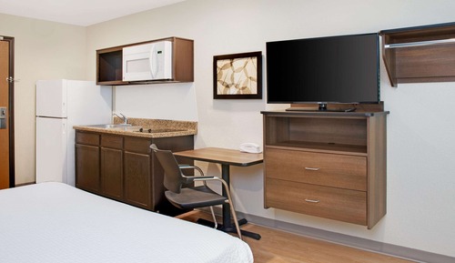 Standard Room, 1 Queen Bed, Non Smoking