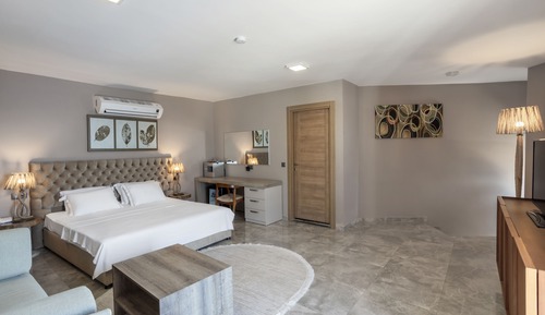 Honeymoon Suite, 1 Queen Bed