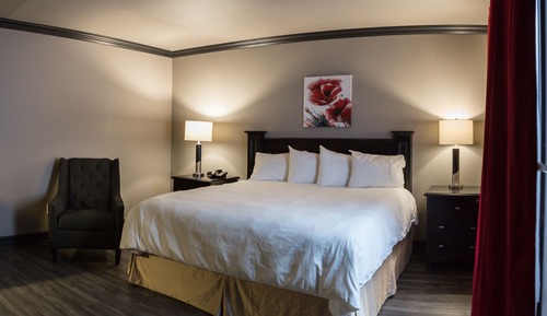 Standard Room, 1 King Bed
