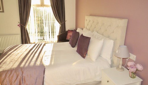 Double Room, Ensuite (Room 5)