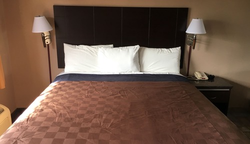 Standard Room, 1 King Bed