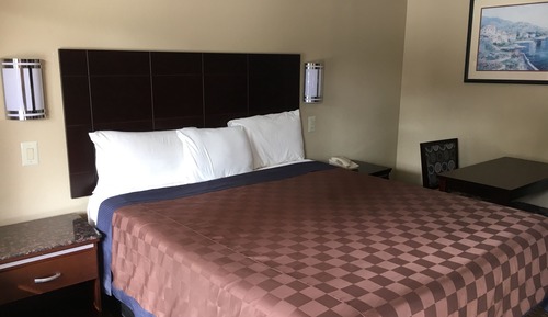 Standard Room, 1 Queen Bed, Non Smoking