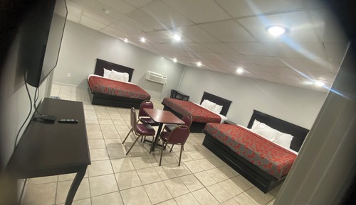 Economy Triple Room