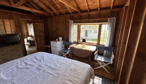 Room 05: Traditional Cottage
