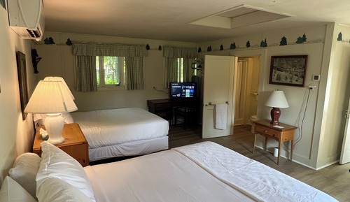 Room 01: Traditional Cottage