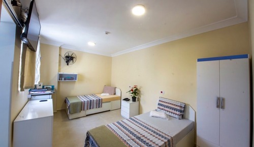 Superior Studio, 2 Twin Beds
