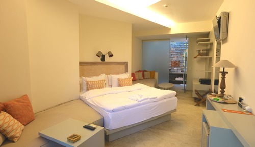 Deluxe Suite